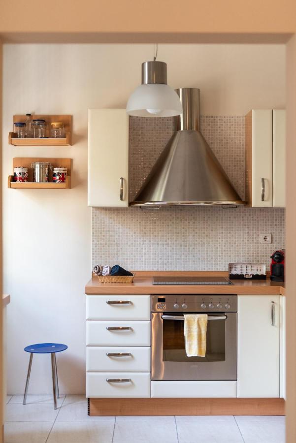 Two Bedroom Apt In Syntagma - Ermou Area Атина Екстериор снимка