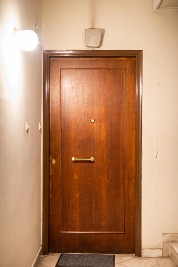 Two Bedroom Apt In Syntagma - Ermou Area Атина Екстериор снимка
