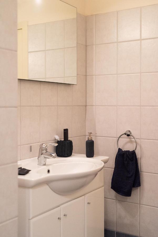 Two Bedroom Apt In Syntagma - Ermou Area Атина Екстериор снимка